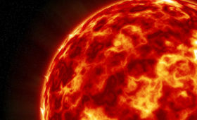 Ожидается геомагнитная буря: Солнце угрожает Земле вспышкой и корональной дырой
