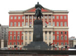 «Скелет выносили на виду у всех» — специалист объяснил, в чем изъян «главной московской лошади»