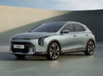 Паркетник Kia XCeed продолжит карьеру с новым стилем: официальные фото