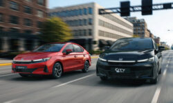 Бюджетные седан и хэтчбек Honda City: второй рестайлинг на фоне снижения спроса