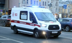 Полицейский случайно ранил себя из пистолета