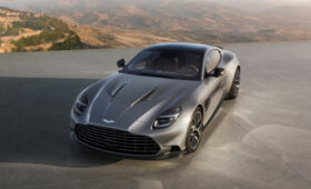 Aston Martin Vanquish отмечает юбилей в четверть века спецверсией