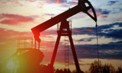 ОПЕК+ повысил квоты на добычу в сентябре: как изменится цена нефти