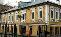 В усадьбе в центре Москвы обнаружили тайные окна