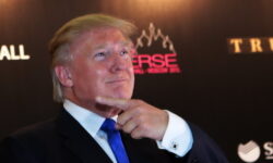 Трамп не удал упасть ребёнку и пошутил про Байдена