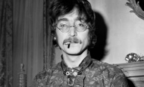 The Beatles издают старые демо-записи и архивные песни Джона Леннона