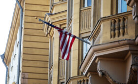 СМИ: США ударили по школе для девочек в городе Минаб с помощью ИИ