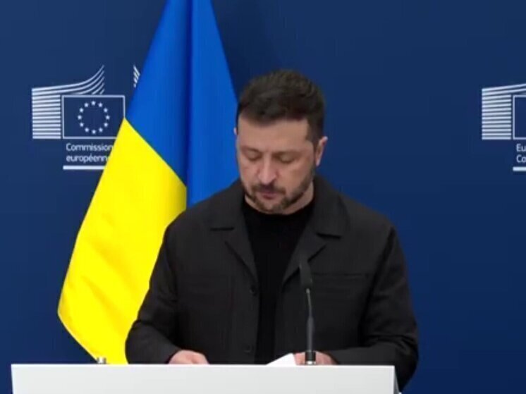 Зеленский сообщил, что средств Украине хватит до конца года